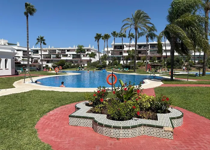 Precioso Atico Con Piscina En Lejlighed *