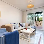 Apartament Precioso Atico Con Piscina En Marbella