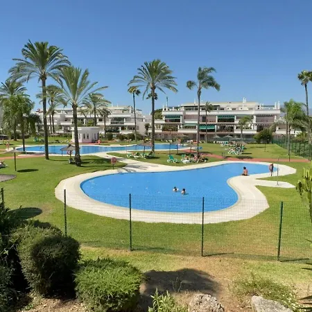 アパート Precioso Atico Con Piscina En マルベーリャ