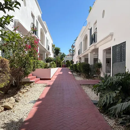 Precioso Atico Con Piscina En Apartmán