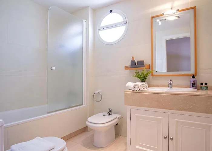 Precioso Atico Con Piscina En アパート