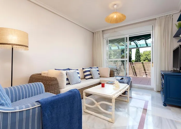 アパート Precioso Atico Con Piscina En マルベーリャ