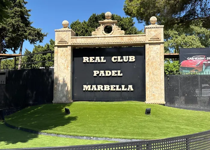 アパート Precioso Atico Con Piscina En